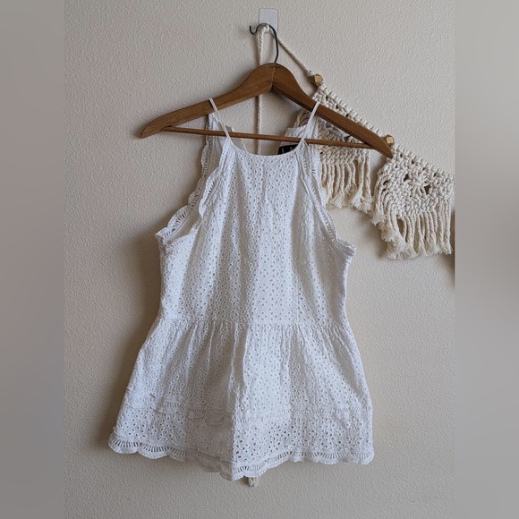 Lulus white eyelet tank - Picture 2 of 6